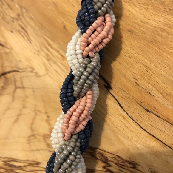 Ten Thousand Villages Hand Beaded Neklace - Picture 2 of 2